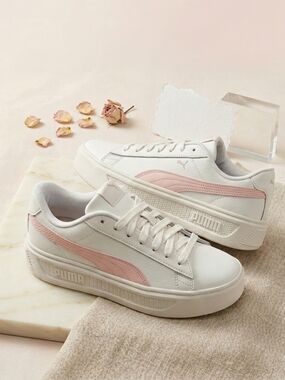 RARE Puma Smash Platform V3 L  Sneakers- White/Bridal Rose - Womens Size 8